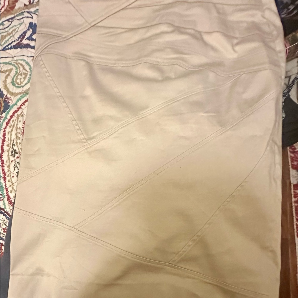 Adrienne Vittadini Cream pencil skirt